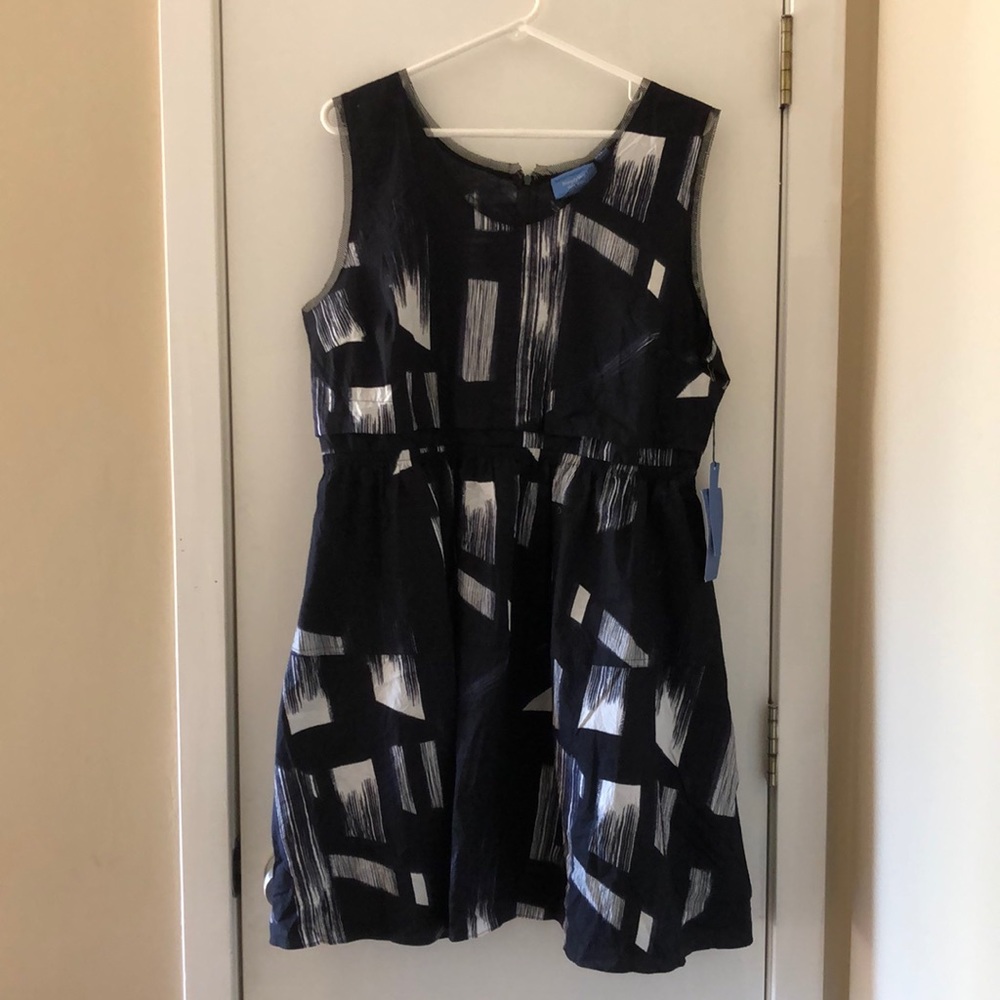 Sleeveless dress.